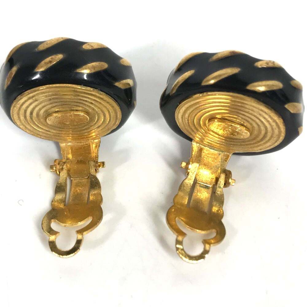 CHANEL Authentic Vintage Gold Earrings - Picture 6 of 8